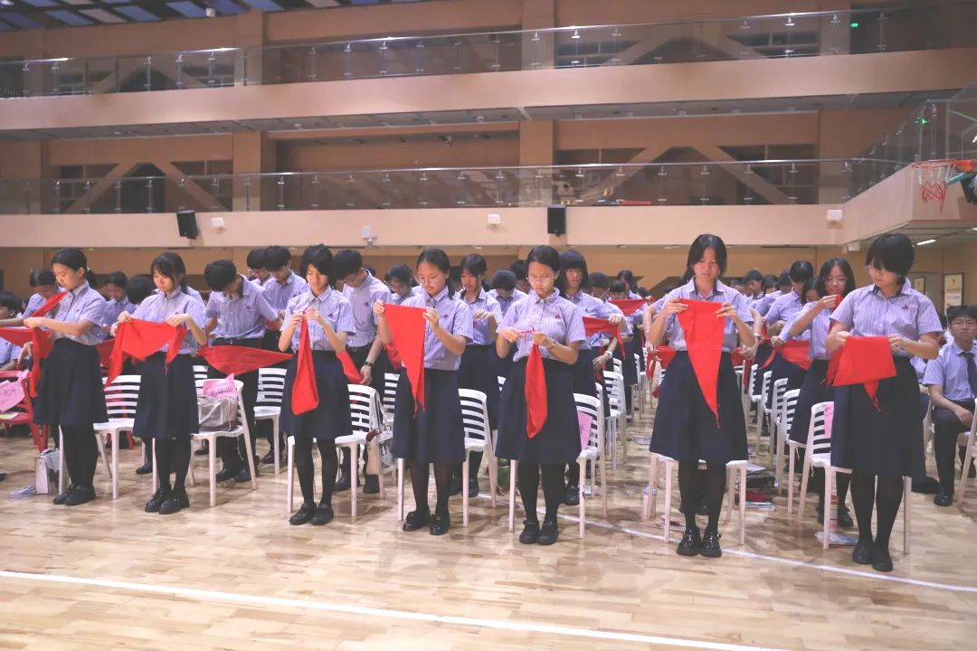 五四精神啟新篇，青春逐夢向未來——海口山高中學(xué)2025年離隊入團儀式順利舉行-圖片5