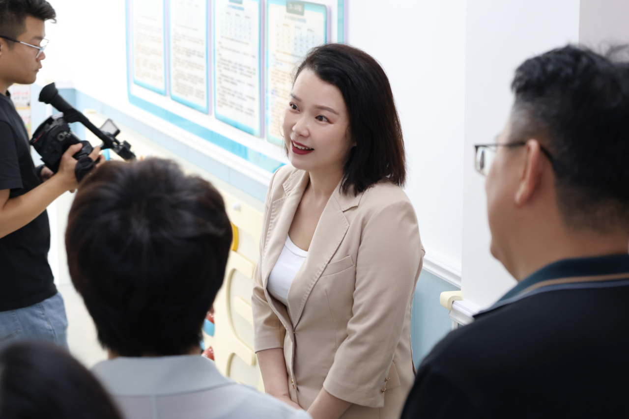 共筑托育夢 助力向前行——省人大常委會領導蒞臨龍華區(qū)托育指導中心開展調研工作-圖片9