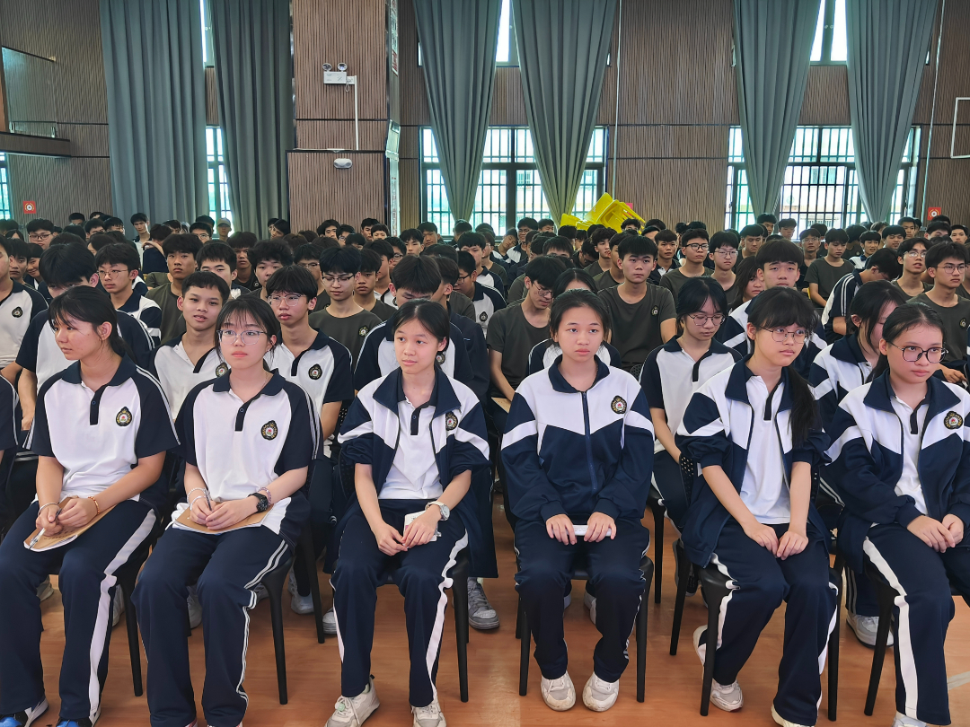 法制教育專題講座——定安縣山高高級(jí)中學(xué)-圖片2