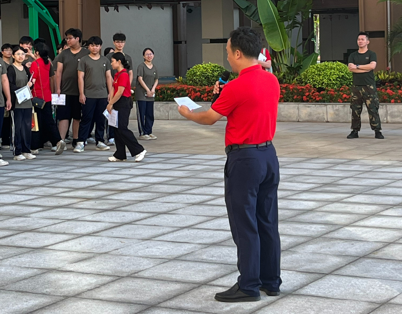 護(hù)航青春逐夢(mèng)路，鋪就璀璨圓夢(mèng)途——定安縣山高高級(jí)實(shí)驗(yàn)中學(xué)暖心送考，助力學(xué)子書(shū)寫(xiě)輝煌