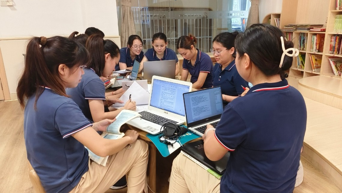 學(xué)前有法 善育有規(guī)——海口市山高幼兒園2025年學(xué)前教育宣傳月啟動(dòng)儀式暨《學(xué)前教育法》專(zhuān)題學(xué)習(xí)活動(dòng)-圖片23