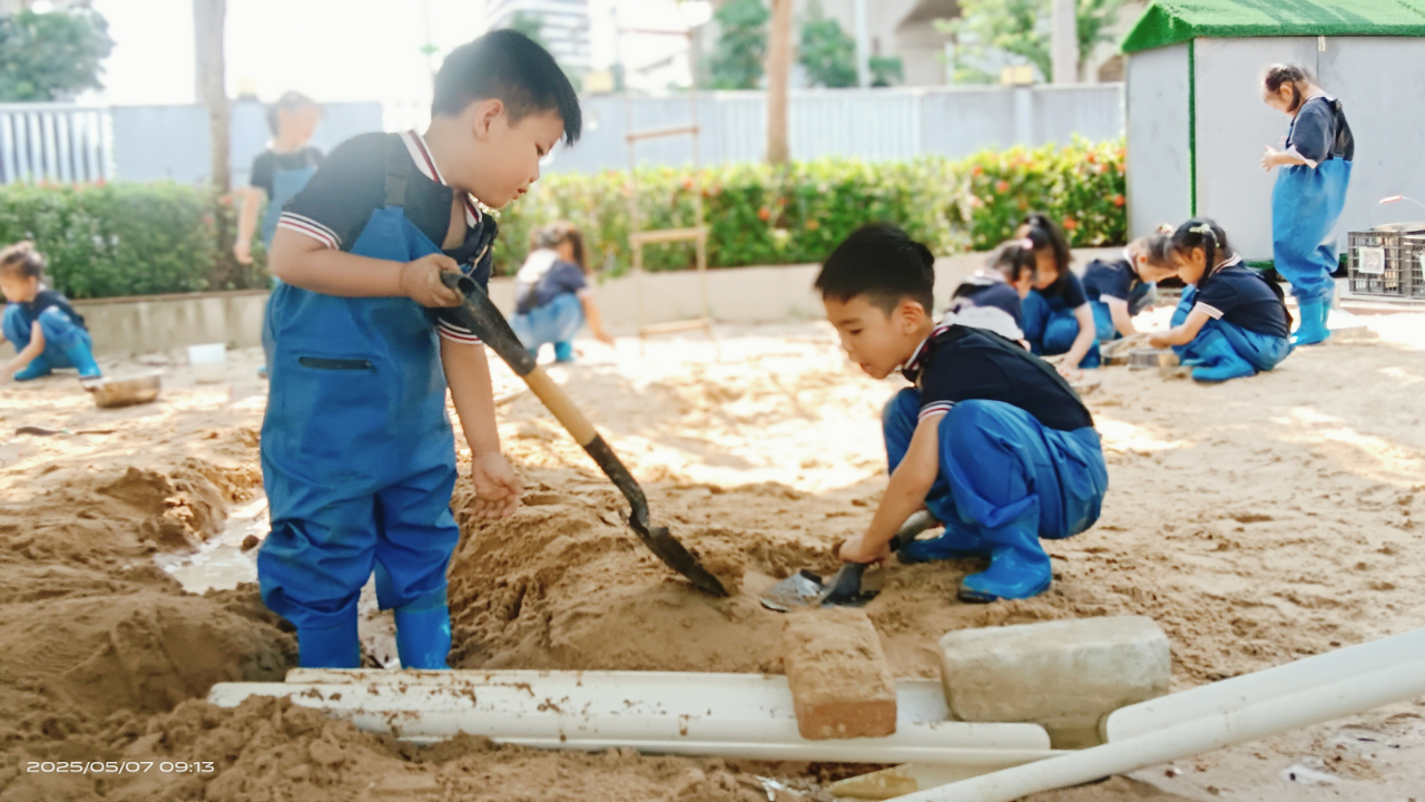 學(xué)前有法 善育有規(guī)——?？谑猩礁哂變簣@2025年學(xué)前教育宣傳月啟動(dòng)儀式暨《學(xué)前教育法》專(zhuān)題學(xué)習(xí)活動(dòng)-圖片29