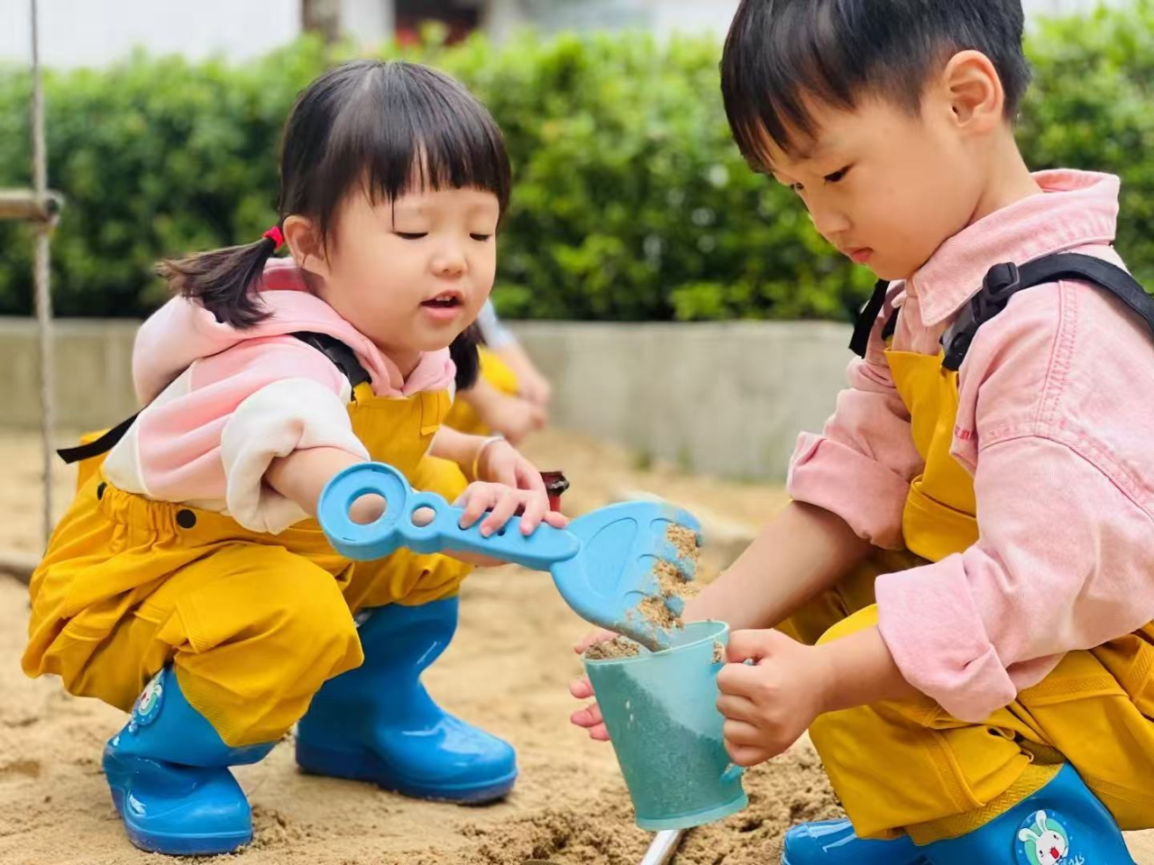 學(xué)前有法 善育有規(guī)——?？谑猩礁哂變簣@2025年學(xué)前教育宣傳月啟動(dòng)儀式暨《學(xué)前教育法》專(zhuān)題學(xué)習(xí)活動(dòng)-圖片27