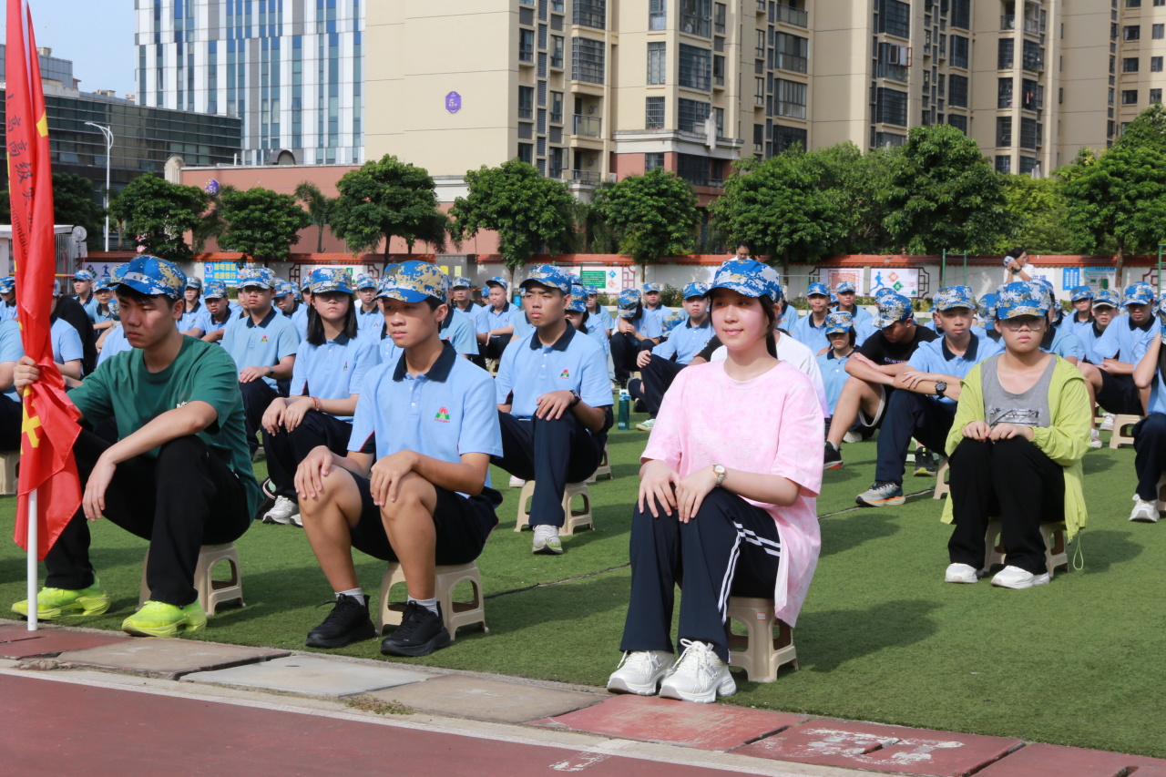 燃情開營！海口山高中學2025級高一新生開啟軍訓成長之旅-圖片3