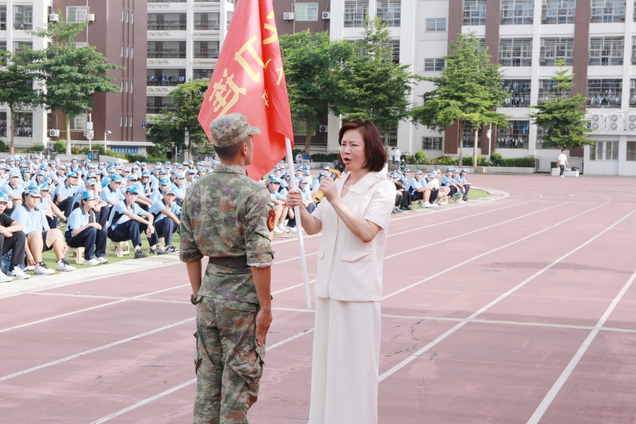 燃情開營！海口山高中學2025級高一新生開啟軍訓成長之旅-圖片5