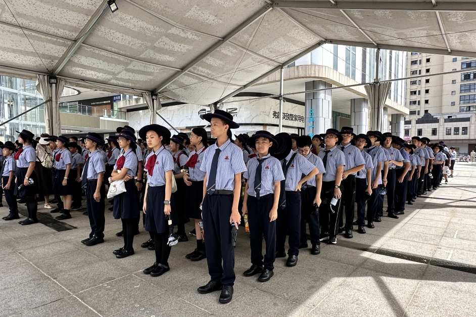 銘記歷史傷痛，傳承愛國(guó)薪火！我校組織七年級(jí)學(xué)子觀看愛國(guó)主義電影《731》-圖片1