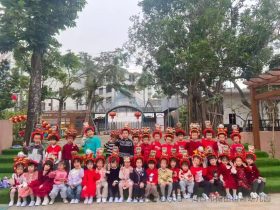 瑞蛇躍新春·童夢啟新航——?？谑徐`山鎮(zhèn)中心幼兒園南田山高分園開學典禮